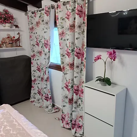 בית נופש Paradise אמוליאני