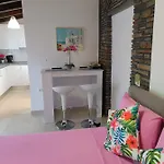 Paradise 阿莫利亚尼岛